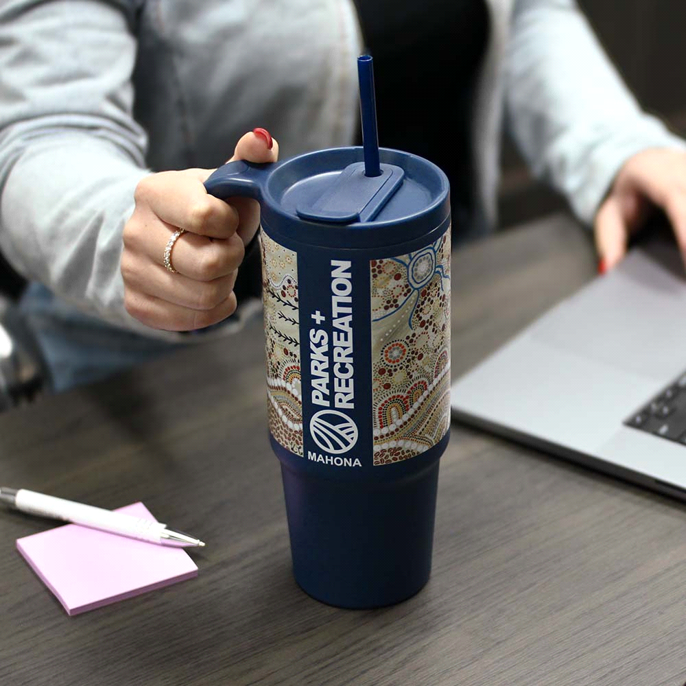 The Tilly Tumbler - Recycled w/ Handle 900ml